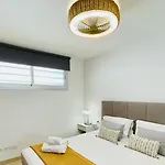 아파트 422 Quiet, Beautiful Flat With Sea View