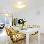 422 Quiet, Beautiful Flat With Sea View 아파트