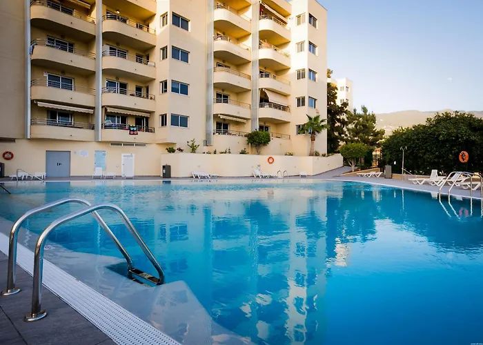 422 Quiet, Beautiful Flat With Sea View *